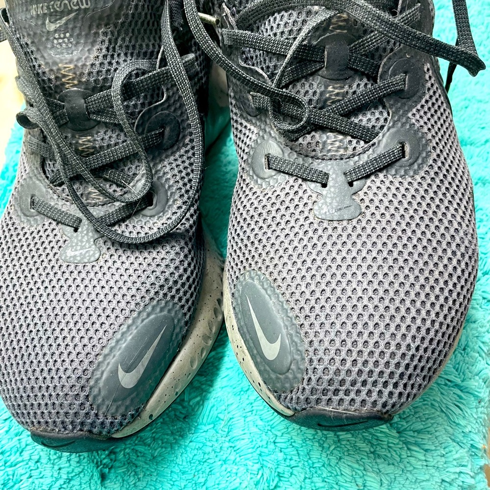 The perfect Running Shoe / Model renew